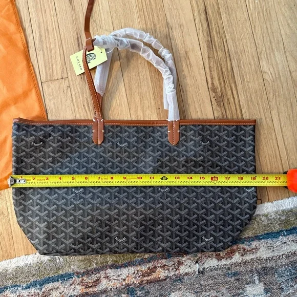 FAKE Goyard Faux-yard Tote Bag - Picture 4 of 5